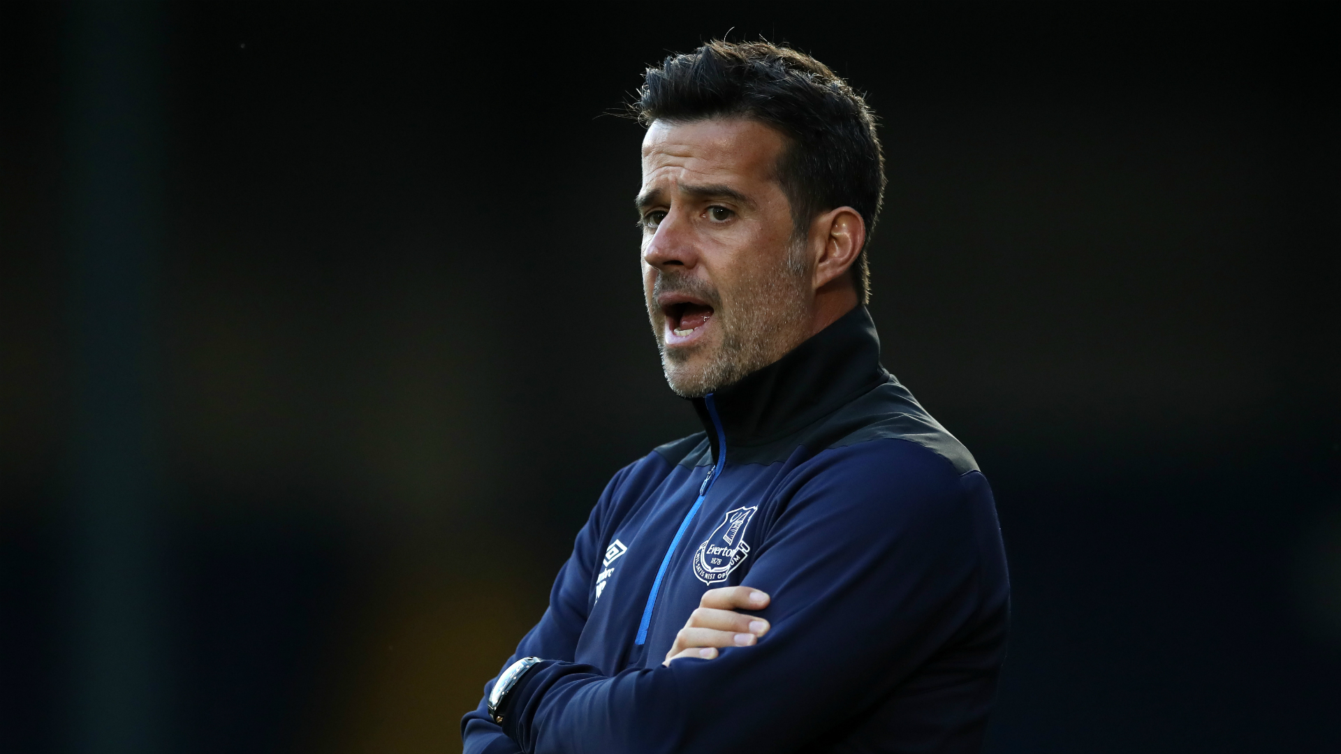 他并没有因 他并没有因